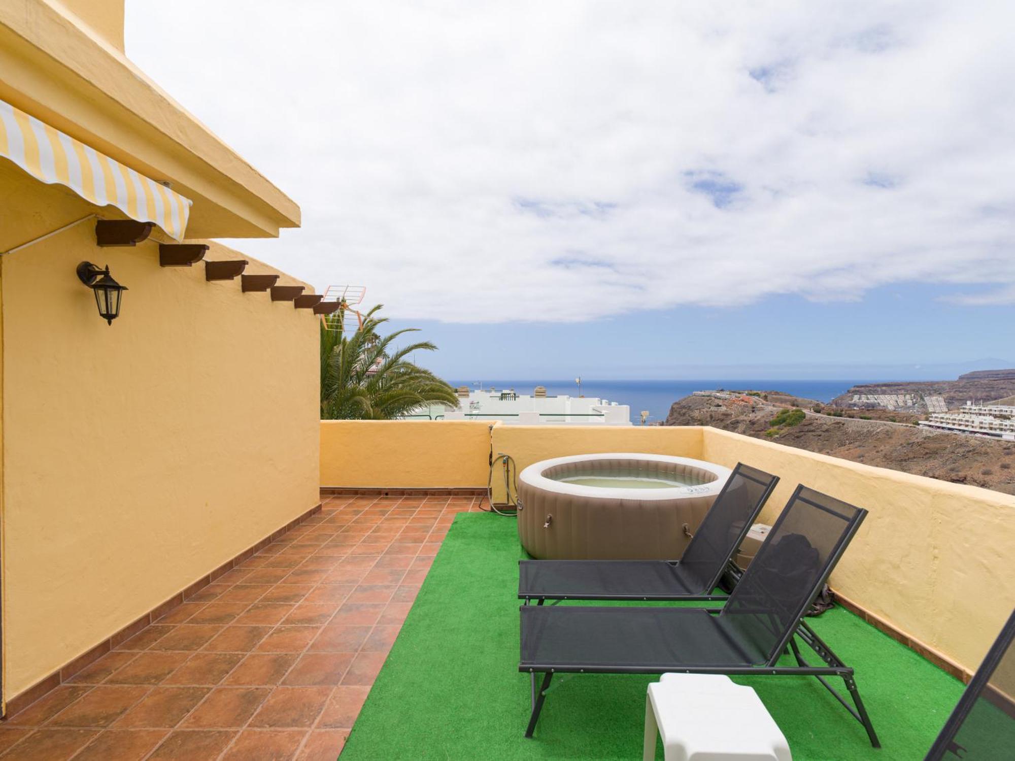 Private Solarium Views - Jacuzzi Appartement